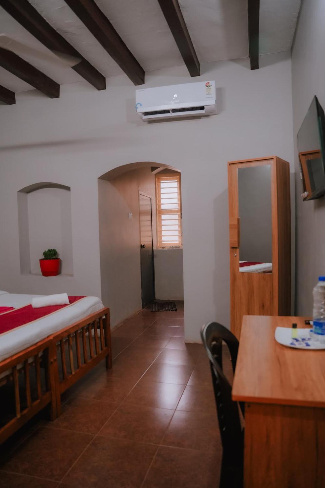 Era Heritage Inn Kozhikode Exteriör bild